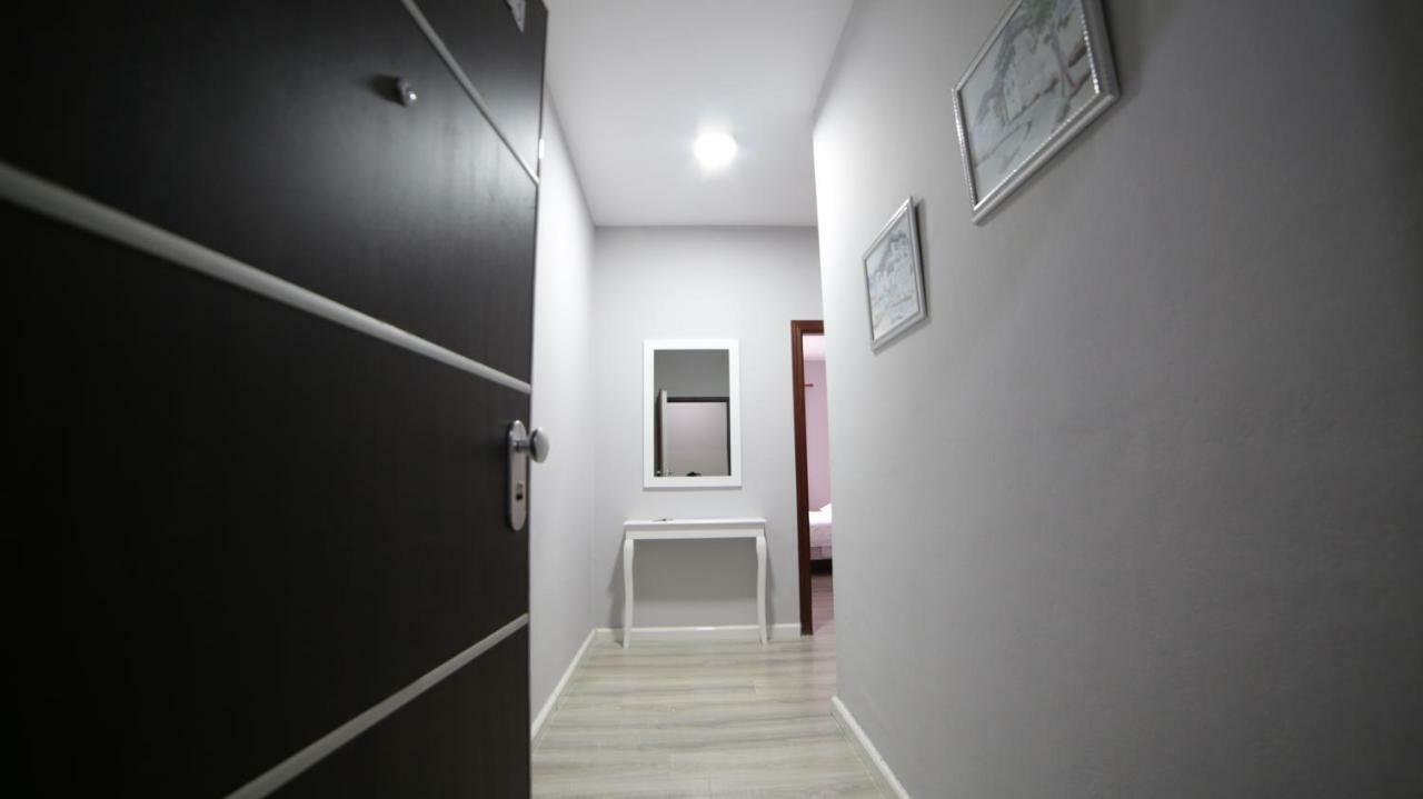 Hotel Bujtina Shqiptare Tirana Exterior foto